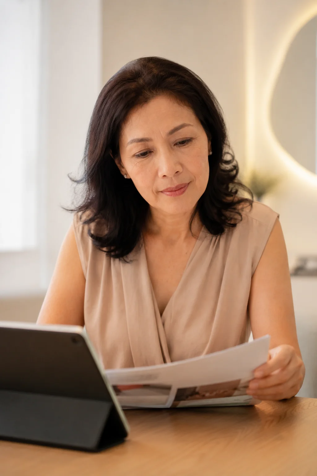 Plastic surgeon credentials to check before booking a face lift